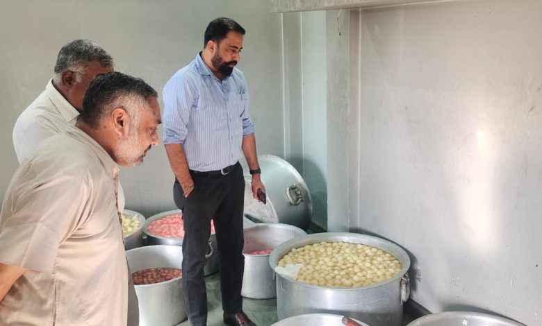 Govt intensifies monitoring of milk product to ensure quality sweets