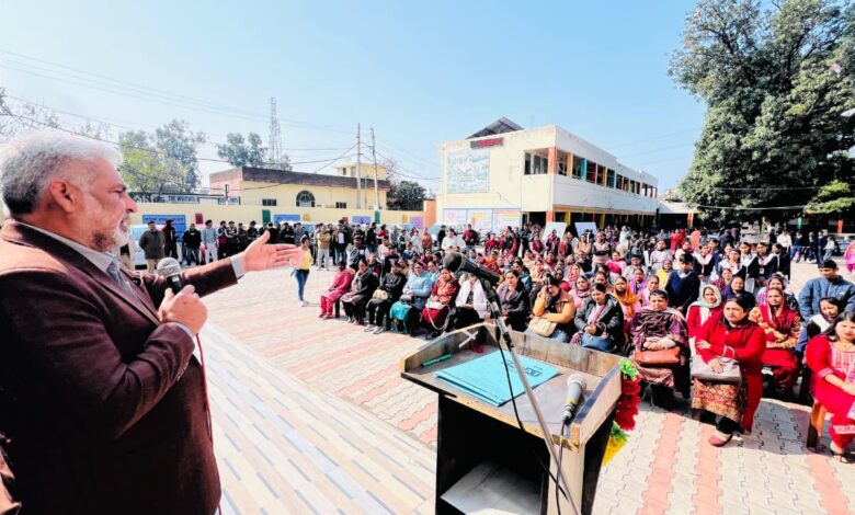 Cabinet Minister Lal Chand Kataruchak ask Mega Parents Teacher Meeting