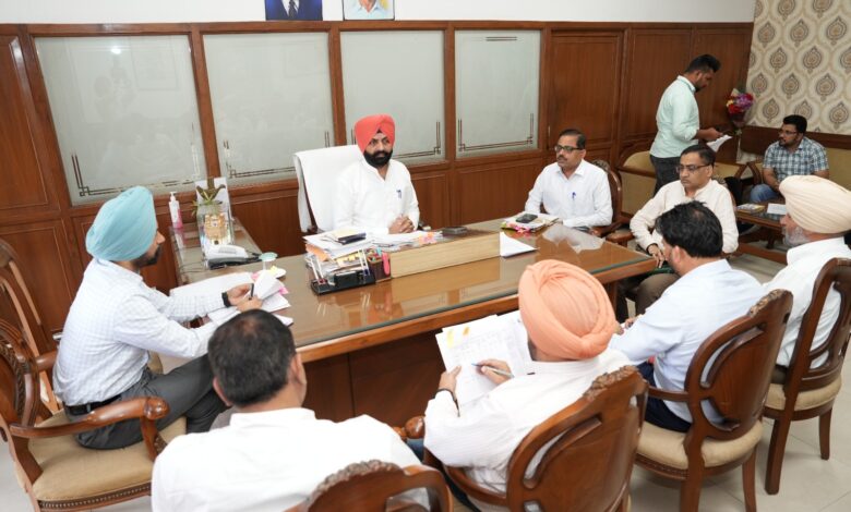 Minister Laljit Singh Bhullar told about Electric Buses