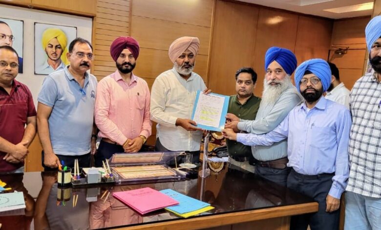 Advocate Harpal Singh Cheema told about Employee Unions