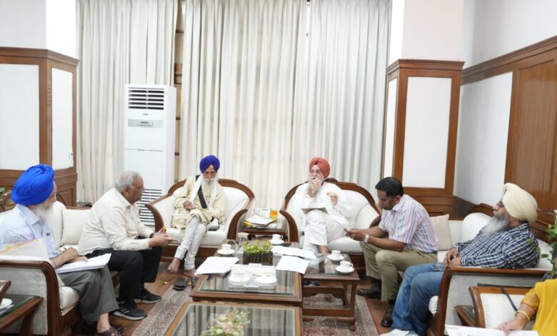 Kultar Singh Sandhwan told about Mahan Kosh