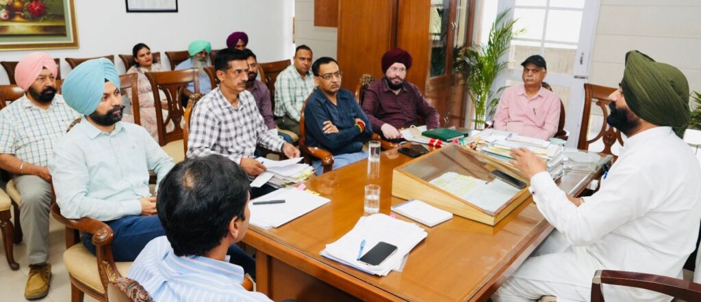 Minister Laljit Singh Bhullar told about Outsource Employees