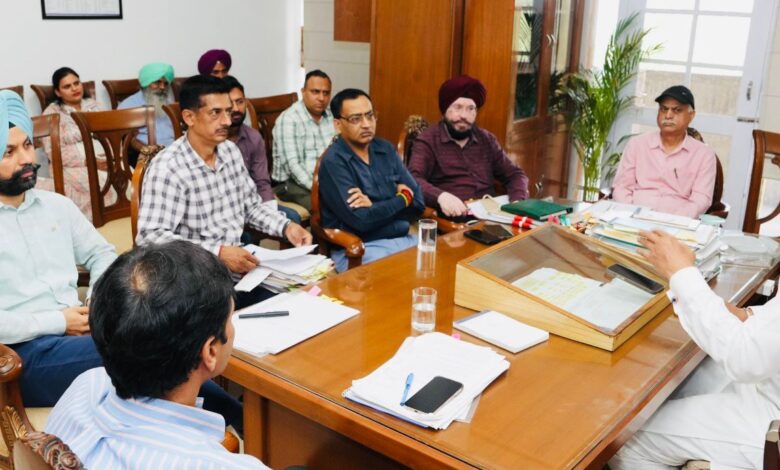 Minister Laljit Singh Bhullar told about Outsource Employees