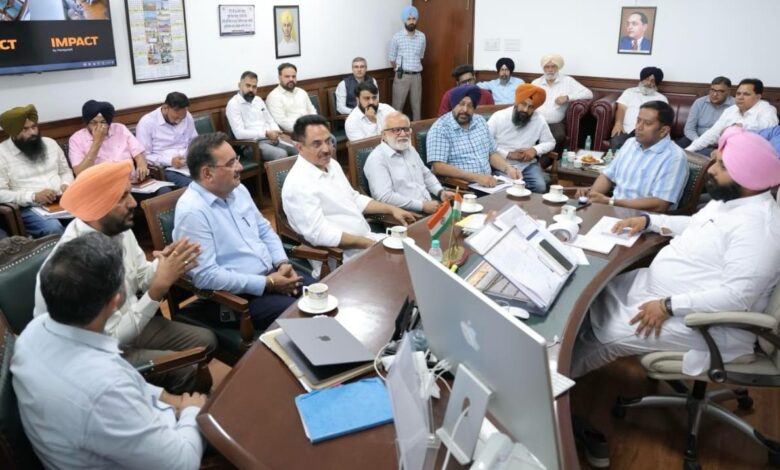 Minister Harjot Singh Bains told about Centre of Higher Education