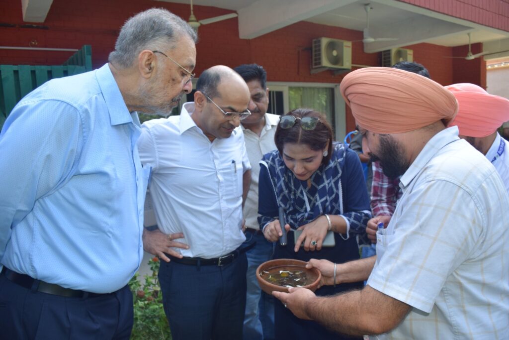 Minister Dr Balbir Singh told about Har Shukarvar Dengue Te Var
