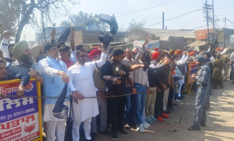 Black flags shown to Haryana CM Nayab Singh Saini