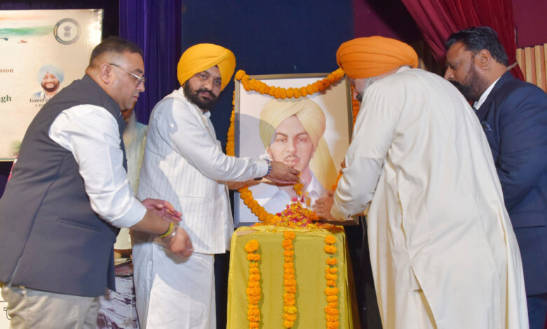Young people should follow in the footsteps of Shaheed-e-Azam Bhagat Singh.