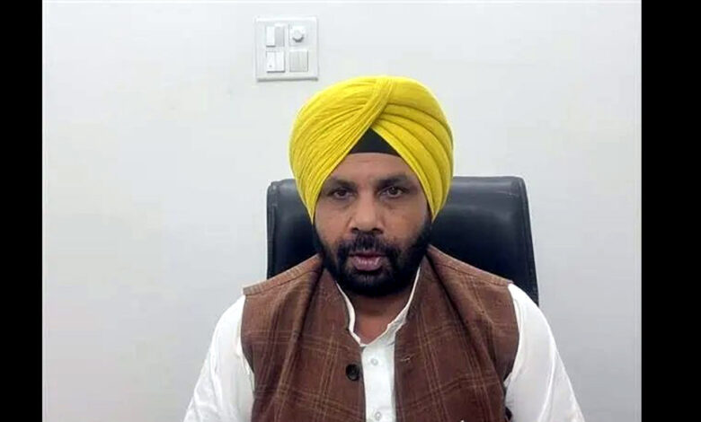 Construction of 45,000 km of roads underway in Punjab