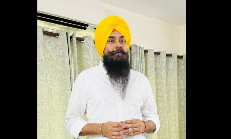Malwinder Kang said, Sukhbir Badal's statement shows desperation.