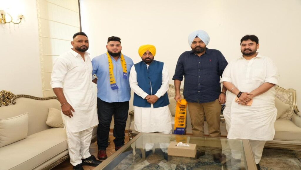 'Rustam-e-Hind' Wrestler Preetpal Phagwara Joins AAP