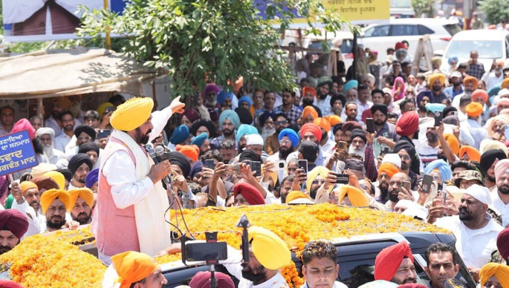 Bhagwant Singh Mann launched the Shukrana Yatra from Sri Anandpur Sahib