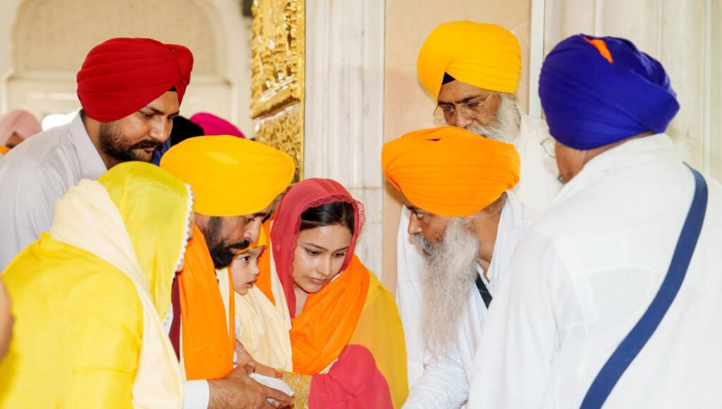 Bhagwant Singh Mann paid obeisance at Takht Sri Patna Sahib