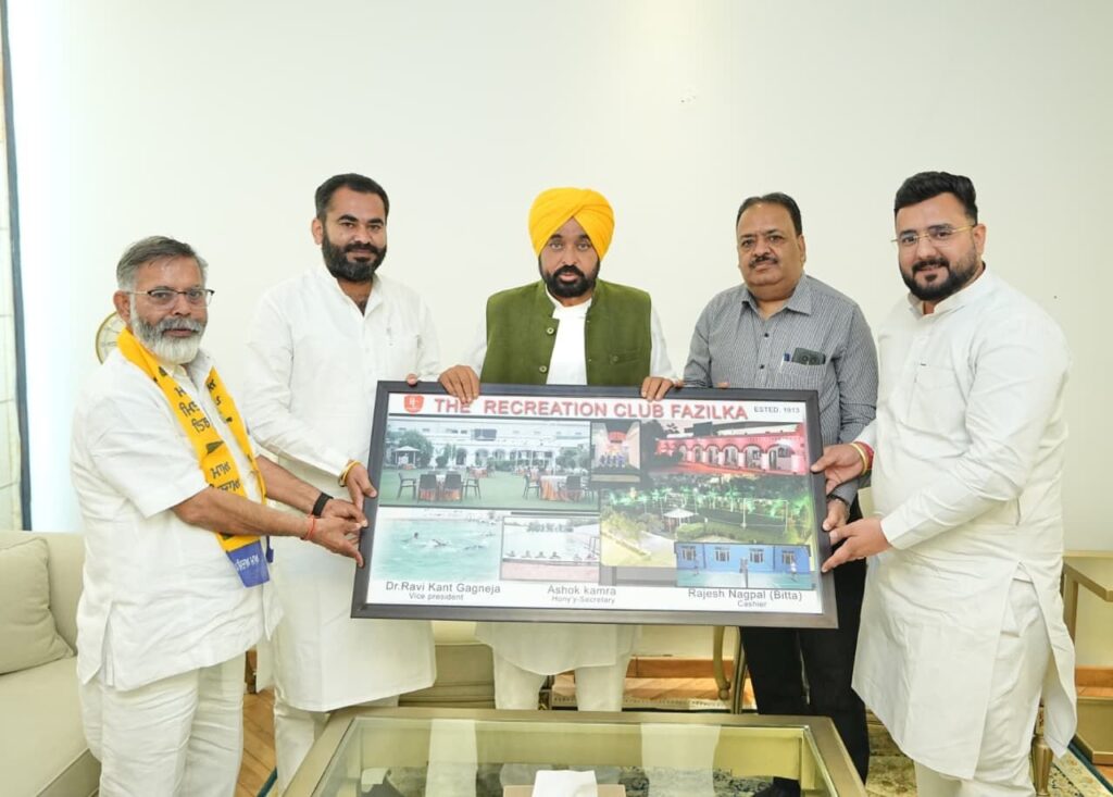 Bharatiya Janata Party Leader Anil Kumar Sethi Joins Aam Aadmi Party