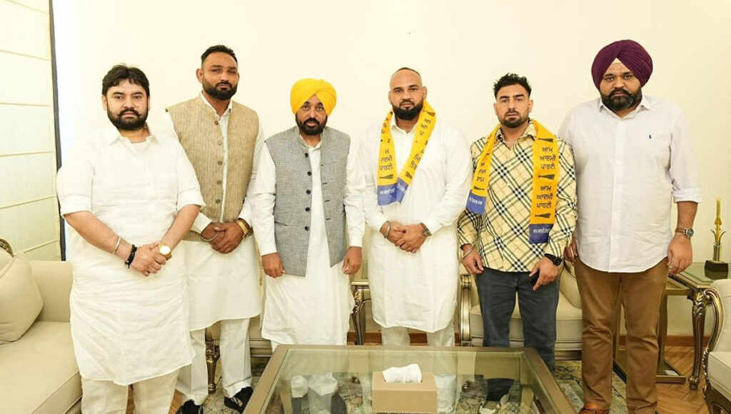 Kabaddi player Sandeep Ludhar joins Aam Aadmi Party