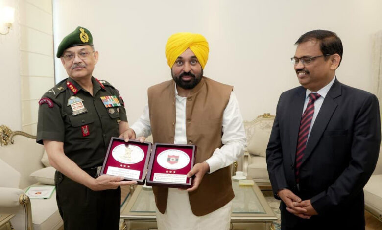 Major Deliberations on Border Security Key Meeting Between Chief Minister Mann and Army Commander