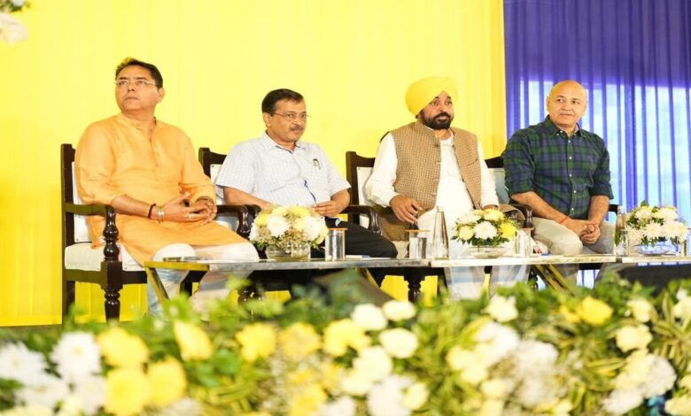 Pro-Incumbency Public, Pleased with the Mann Government, Eager to Re-elect the Administration