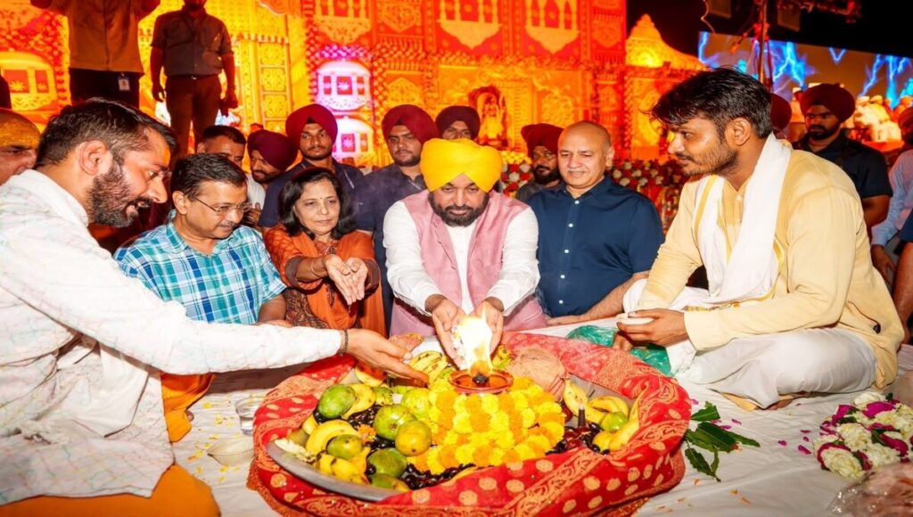 Grand temple dedicated to Mata Sita & Luv-Kush to be built in Amritsar Kejriwal