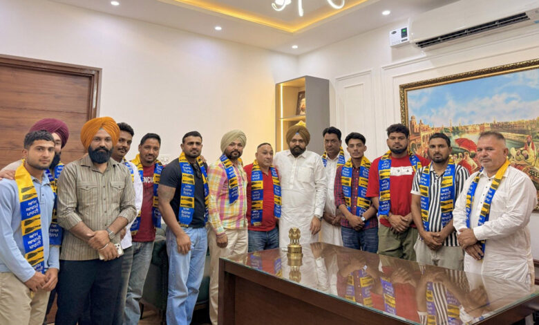 International Kabaddi Player Kinda Biharipuria Joins the AAP
