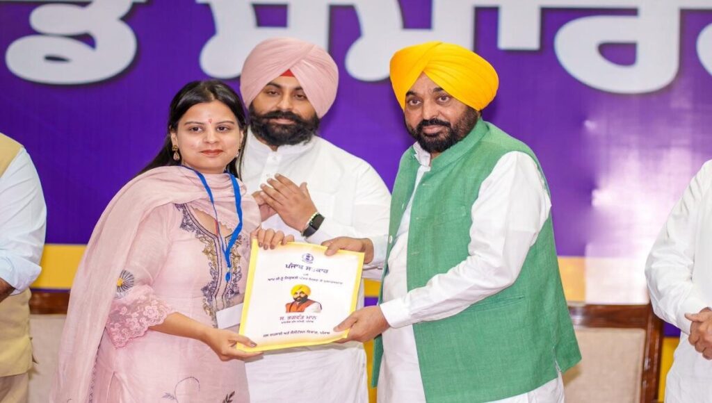 'Mission Rozgar' gains momentum; 355 youths see their dreams take flight.