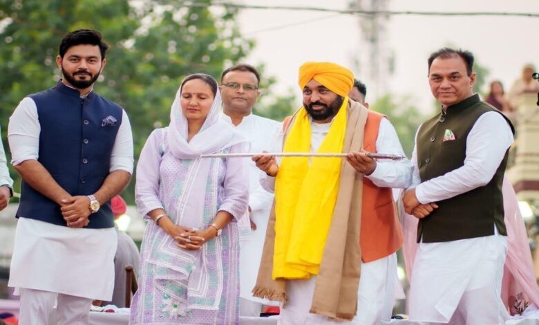 Political Parties are using religion against honest government Mann
