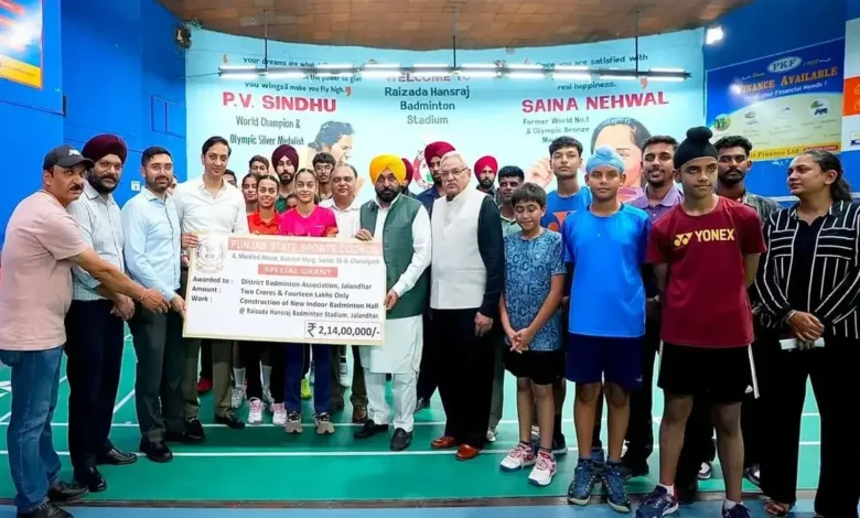 CM Mann reviewed preparations for the National Badminton Championship.