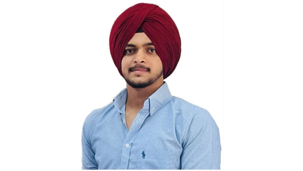 Student entrepreneurs earned 90 crore through the Mann government's education revolution.