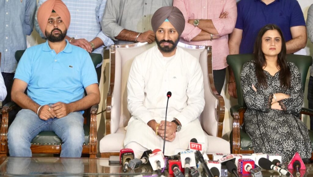 AAP enters PU elections; Gurmeet Meet Hayer and Sukhanand to handle election responsibilities.