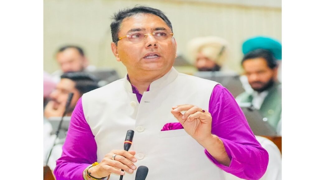 Aman Arora lashes out at the opposition; claims 68,000 government jobs.