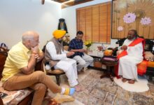CM Mann meditated and sought blessings at the Art of Living Ashram.