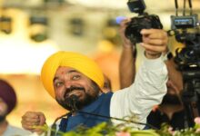 Kejriwal calls Mann 'Shravan Putra' over the expansion of Mukh Mantri Tirath Yatra Scheme