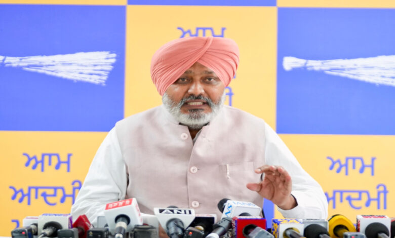 AAP and the Centre at loggerheads over Enforcement Directorate action in Punjab.