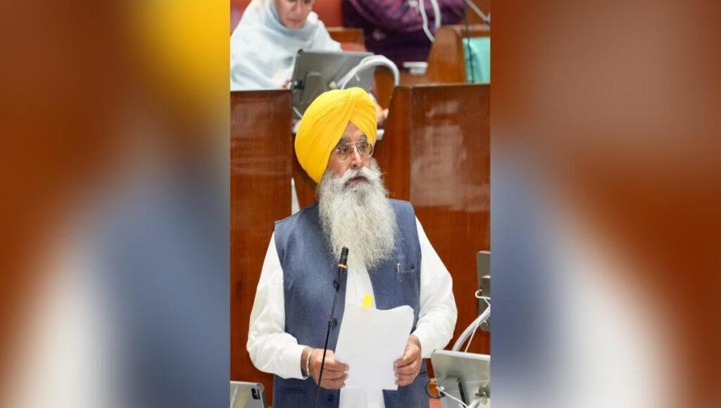 Farmers unions called off their agitation after receiving a written assurance.