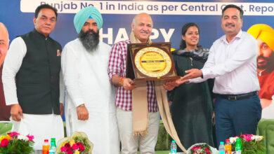 Government school teachers are the real heroes says Manish Sisodia